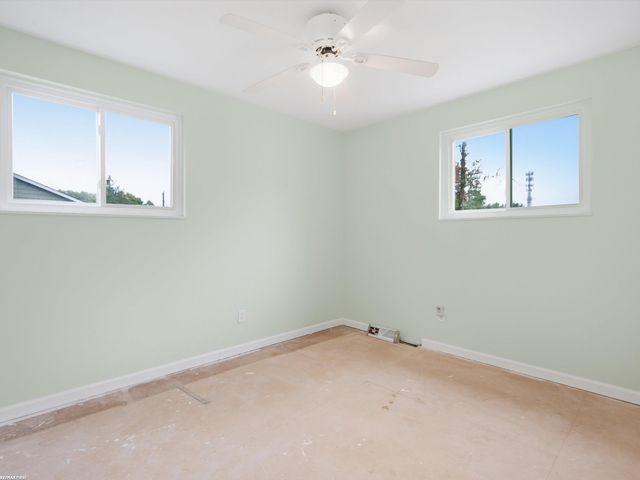 1278 Oregon Boulevard, Waterford, MI 48327