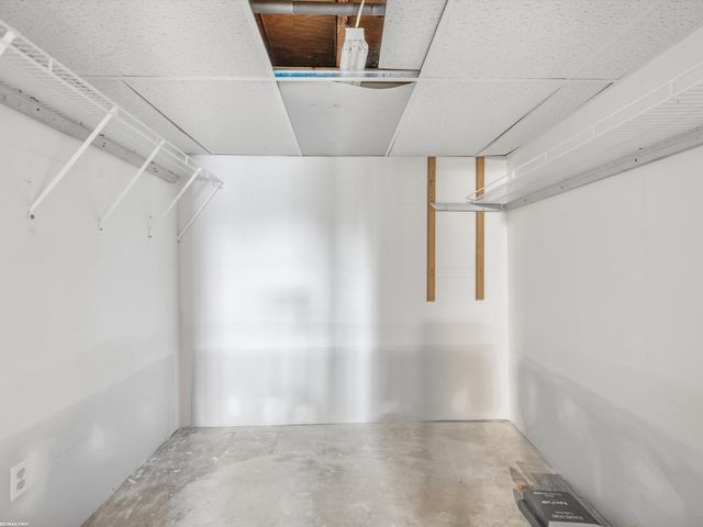 1278 Oregon Boulevard, Waterford, MI 48327
