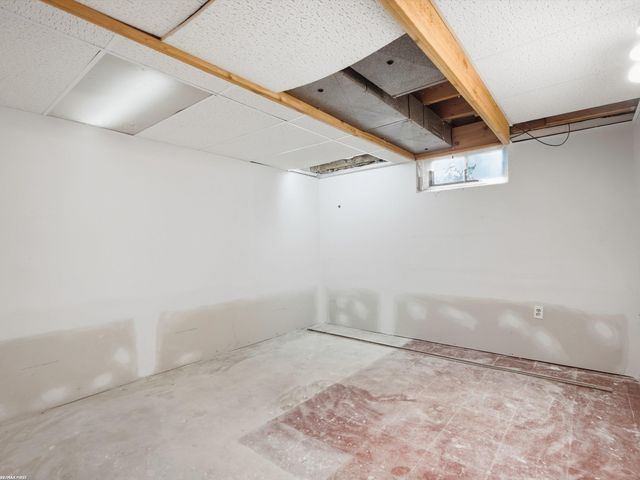 1278 Oregon Boulevard, Waterford, MI 48327
