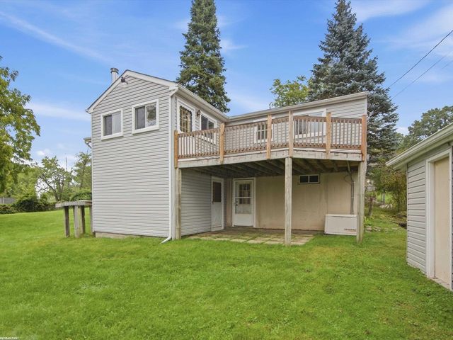 1278 Oregon Boulevard, Waterford, MI 48327