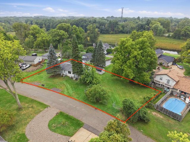 1278 Oregon Boulevard, Waterford, MI 48327
