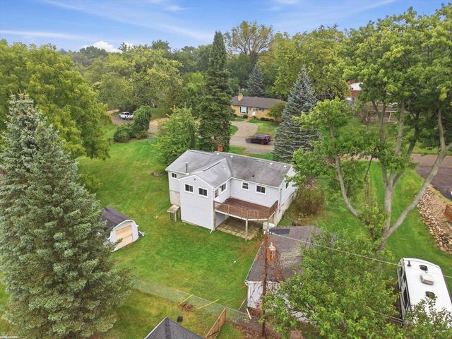 1278 Oregon Boulevard, Waterford, MI 48327