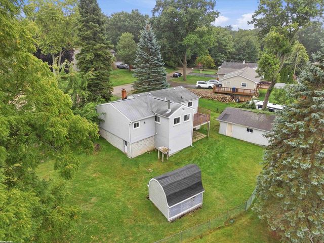 1278 Oregon Boulevard, Waterford, MI 48327