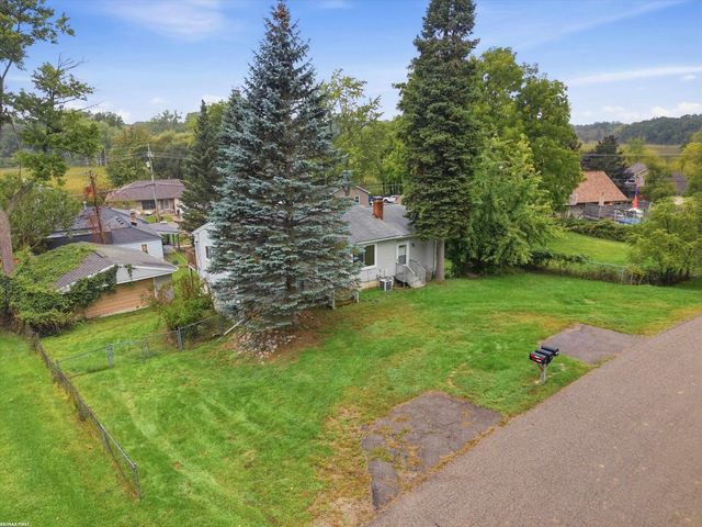 1278 Oregon Boulevard, Waterford, MI 48327