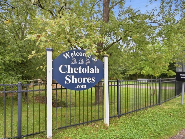 1278 Oregon Boulevard, Waterford, MI 48327