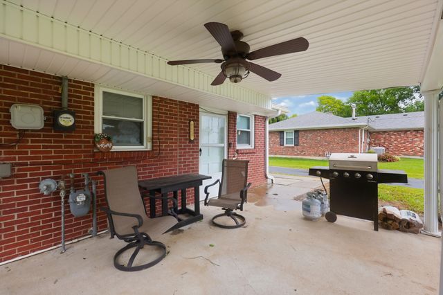 1381 Mackville Road, Harrodsburg, KY 40330