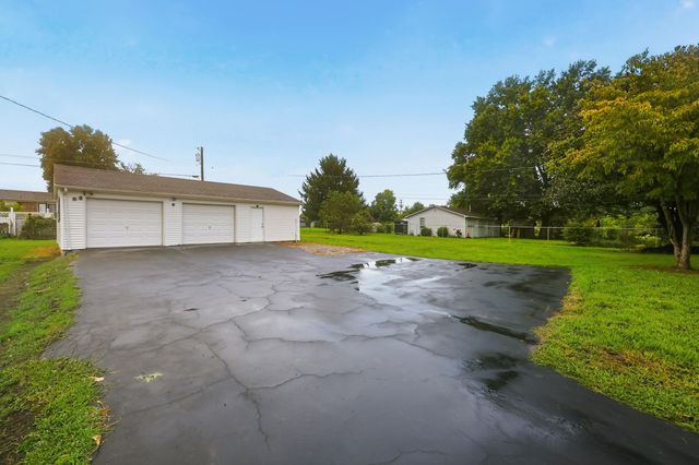 1381 Mackville Road, Harrodsburg, KY 40330