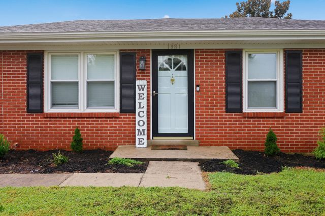 1381 Mackville Road, Harrodsburg, KY 40330