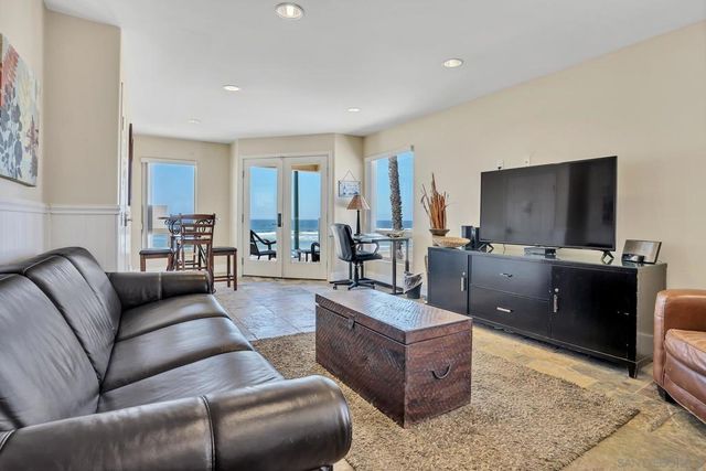 3243 Ocean Front Walk 1, San Diego, CA 92109