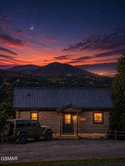 808 Peak Loop Way, Sevierville, TN 37862