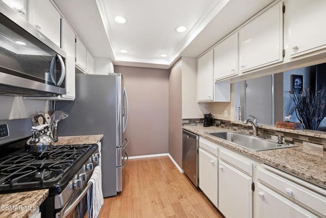 1995 E Covington Avenue, Simi Valley, CA 93065