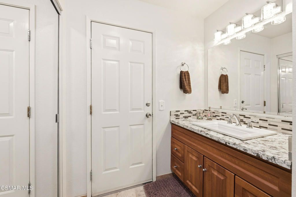 Image 22 of property listing at 1995 E Covington Avenue, Simi Valley, CA 93065