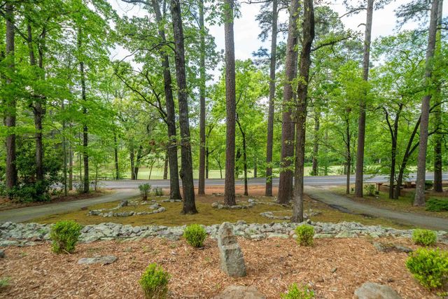 1208 Golf Links Road, Hot Springs, AR 71901