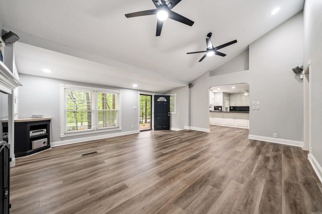 1208 Golf Links Road, Hot Springs, AR 71901