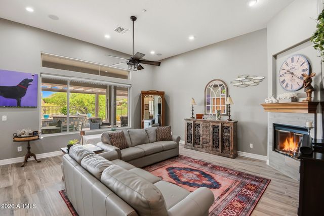 41330 N CONGRESSIONAL Drive, Phoenix, AZ 85086