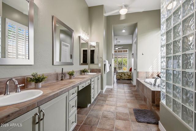 41330 N CONGRESSIONAL Drive, Phoenix, AZ 85086