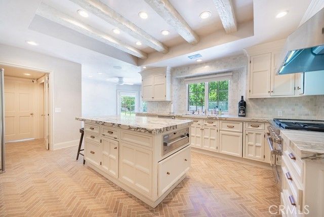 17636 Camino De Yatasto, Pacific Palisades (los Angeles), CA 90272