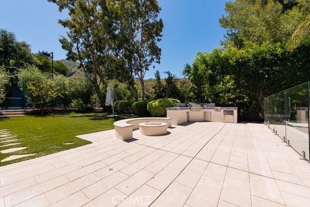 17636 Camino De Yatasto, Pacific Palisades (los Angeles), CA 90272