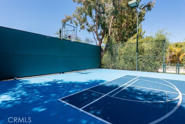 17636 Camino De Yatasto, Pacific Palisades (los Angeles), CA 90272