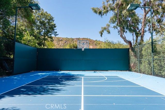 17636 Camino De Yatasto, Pacific Palisades (los Angeles), CA 90272