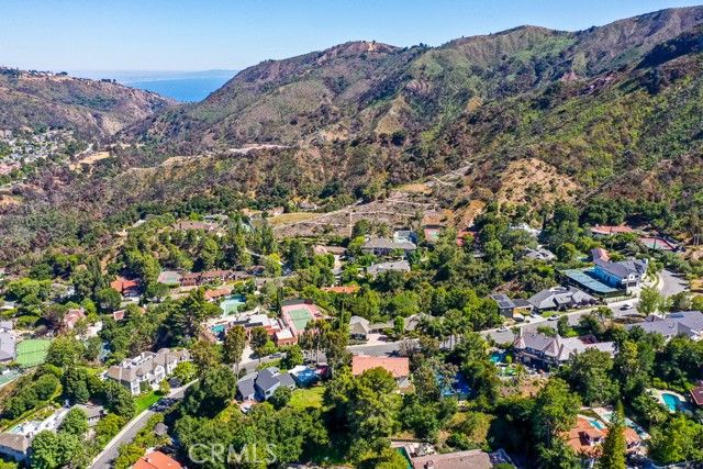 17636 Camino De Yatasto, Pacific Palisades (los Angeles), CA 90272