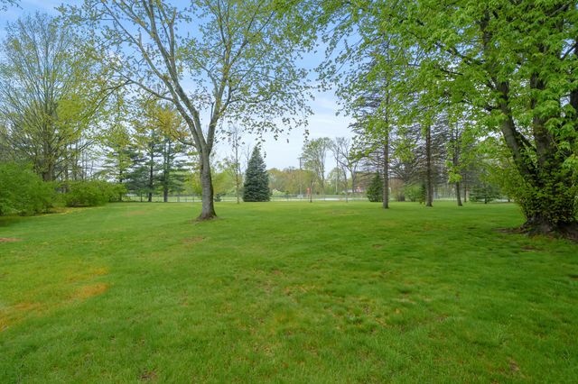 9883 Almena Drive, Oshtemo Twp, MI 49009