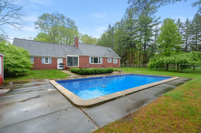 9883 Almena Drive, Oshtemo Twp, MI 49009