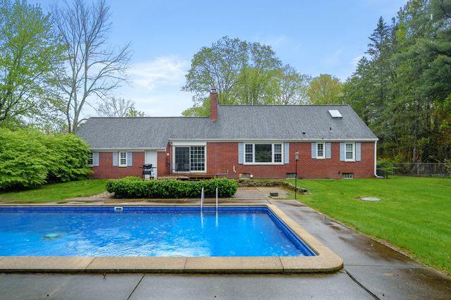 9883 Almena Drive, Oshtemo Twp, MI 49009