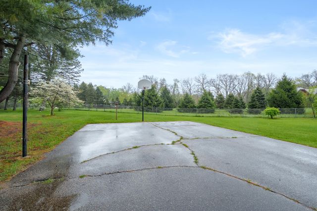 9883 Almena Drive, Oshtemo Twp, MI 49009