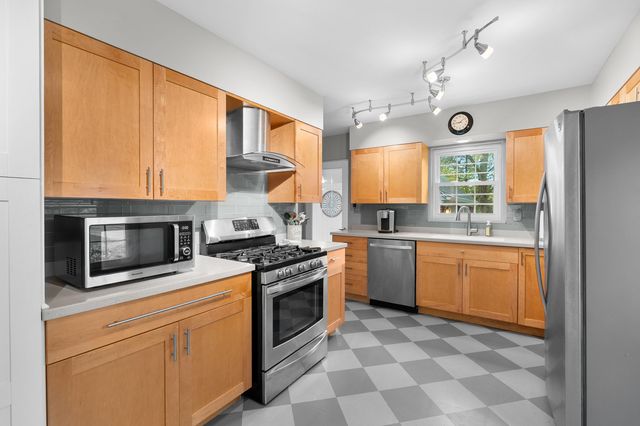 9883 Almena Drive, Oshtemo Twp, MI 49009
