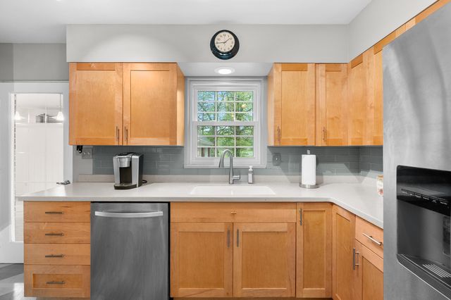 9883 Almena Drive, Oshtemo Twp, MI 49009