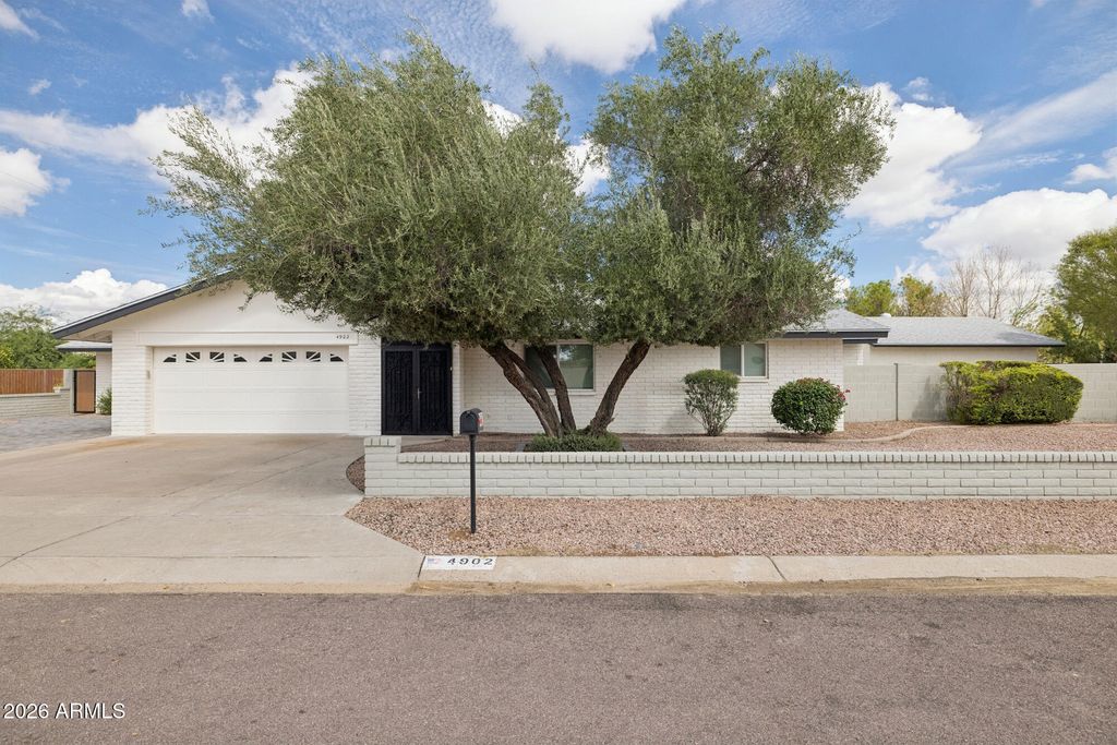4902 W MONTE CRISTO Avenue, Glendale, AZ 85306 — exterior