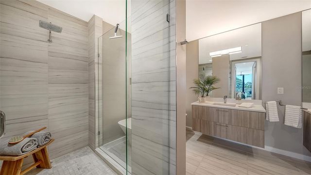 300 S PINEAPPLE AVENUE 302, Sarasota, FL 34236
