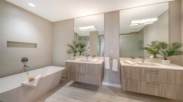 300 S PINEAPPLE AVENUE 302, Sarasota, FL 34236