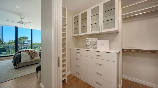 300 S PINEAPPLE AVENUE 302, Sarasota, FL 34236