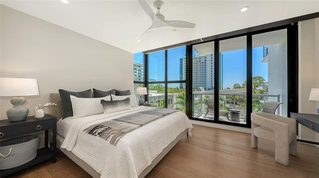 300 S PINEAPPLE AVENUE 302, Sarasota, FL 34236
