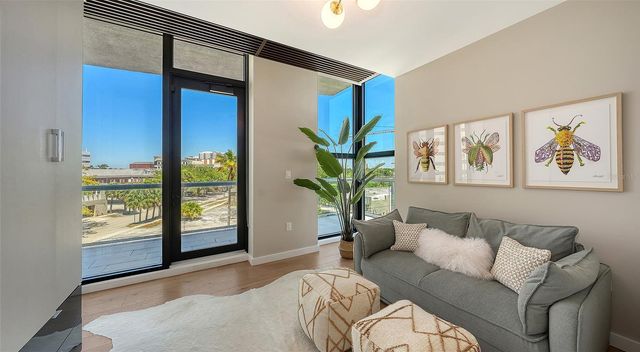 300 S PINEAPPLE AVENUE 302, Sarasota, FL 34236