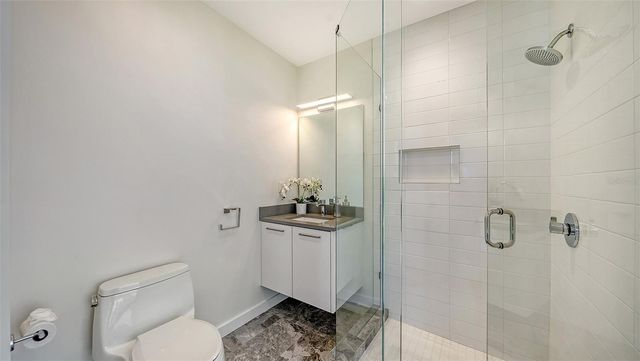 300 S PINEAPPLE AVENUE 302, Sarasota, FL 34236