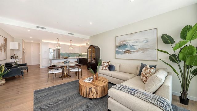 300 S PINEAPPLE AVENUE 302, Sarasota, FL 34236
