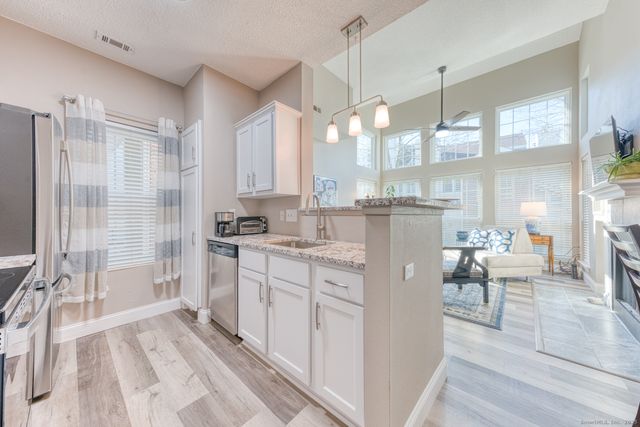 88 Carriage Crossing Lane 88, Middletown, CT 06457