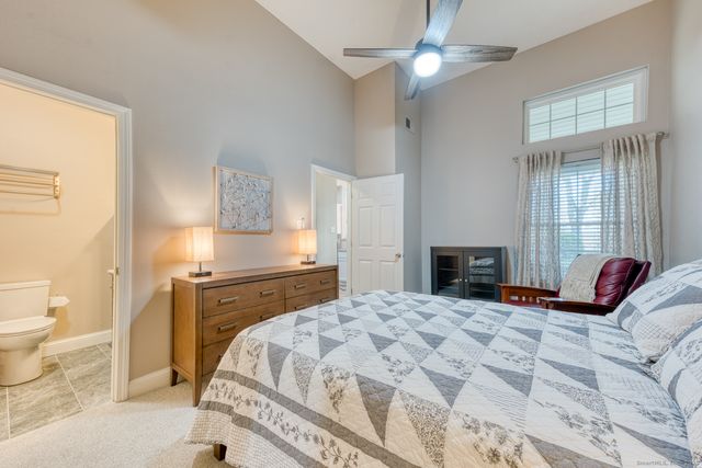 88 Carriage Crossing Lane 88, Middletown, CT 06457