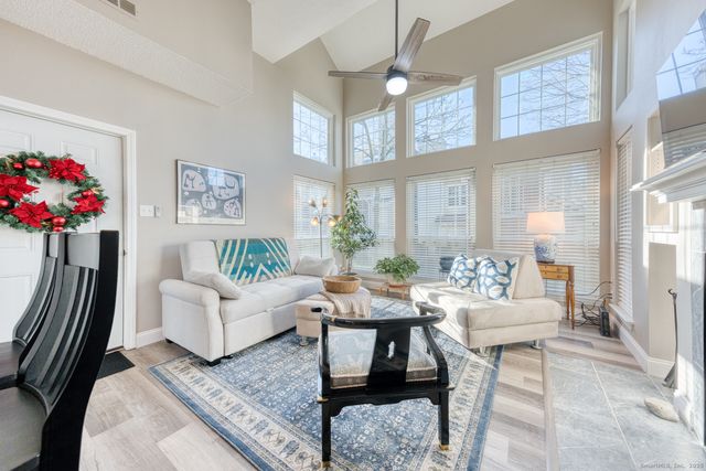 88 Carriage Crossing Lane 88, Middletown, CT 06457