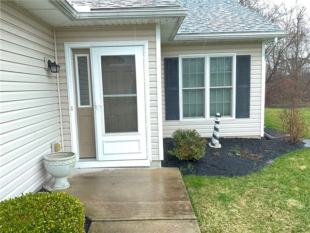 370 Walker Drive, Canandaigua City, NY 14424