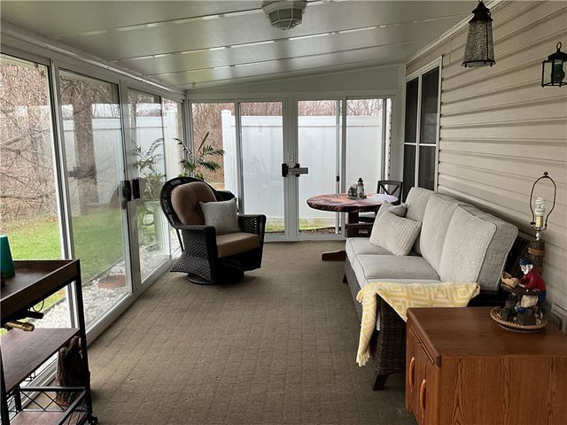 370 Walker Drive, Canandaigua City, NY 14424