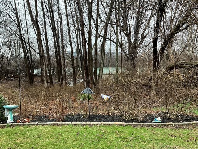 370 Walker Drive, Canandaigua City, NY 14424