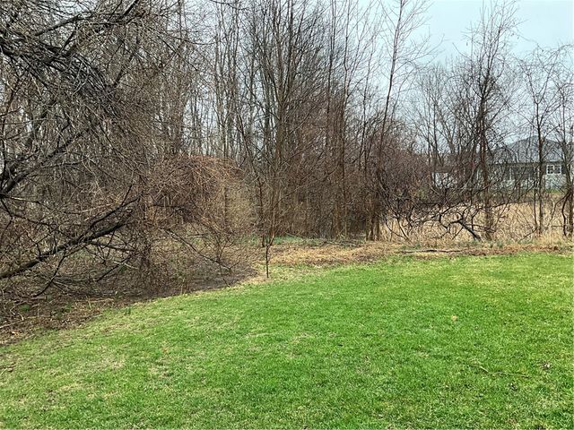 370 Walker Drive, Canandaigua City, NY 14424