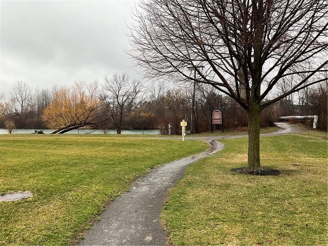 370 Walker Drive, Canandaigua City, NY 14424