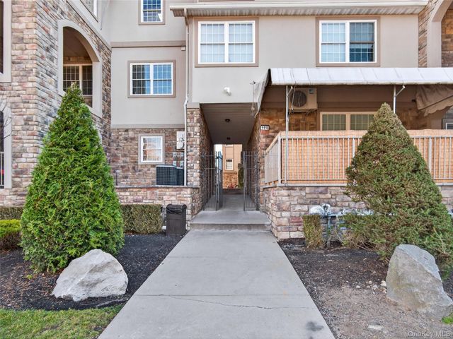 1310 Parkview Drive, Spring Valley, NY 10977