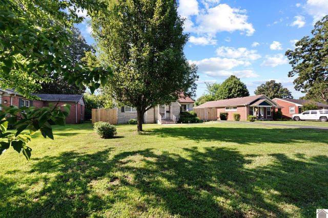 2420 Clay St, Paducah, KY 42001