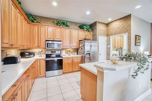 14074 Bently CIR, Fort Myers, FL 33912